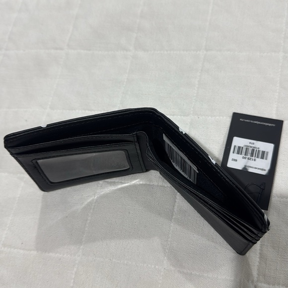 Cuidado Con El Perro Wallet - Picture 6 of 10